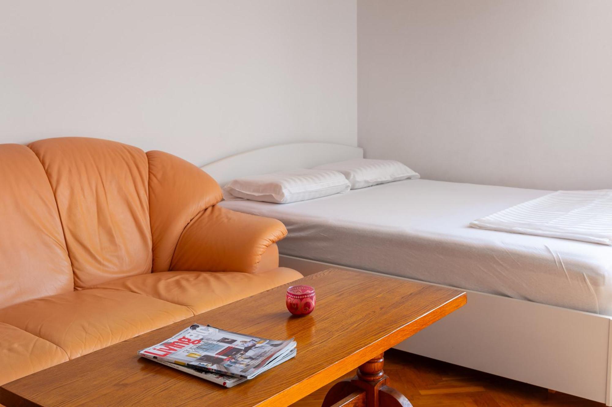 Apartment Tina In Town Centre With Free Parking Makarska